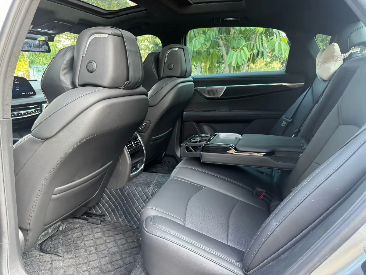 2023 Cadillac CT6 2.0T 237HP L4 10AT,autocango,china used car exporter,china ev exporter,chinese used car exporter,chinese used ev exporter