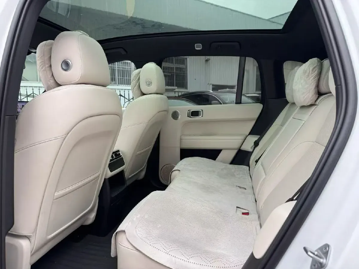 2024 Li L6 Range Extended 154HP L4 REEV 36.8KWH,autocango,china used car exporter,china ev exporter,chinese used car exporter,chinese used ev exporter