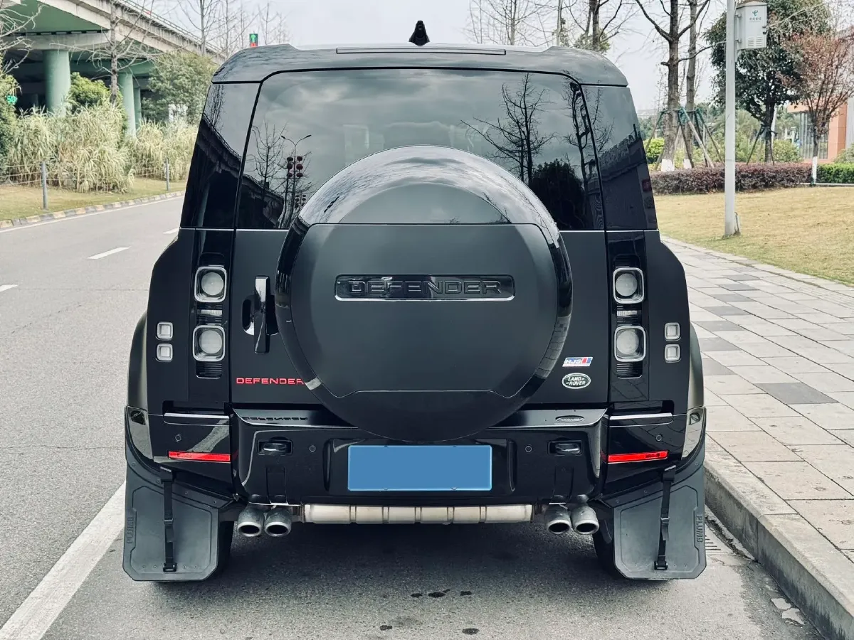 2024 Land Rover Defender 5.0T 525HP V8 8AT,autocango,china used car exporter,china ev exporter,chinese used car exporter,chinese used ev exporter