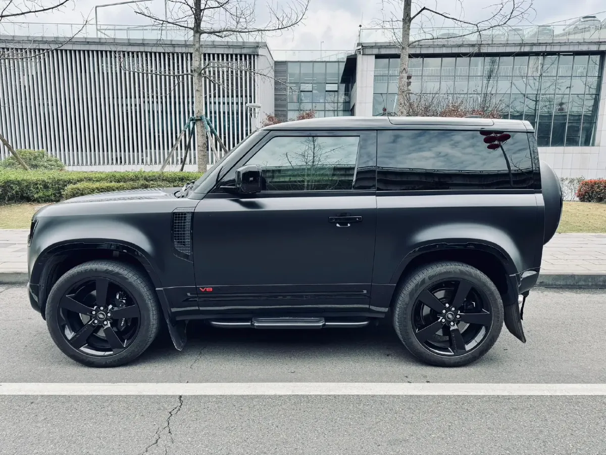 2024 Land Rover Defender 5.0T 525HP V8 8AT,autocango,china used car exporter,china ev exporter,chinese used car exporter,chinese used ev exporter