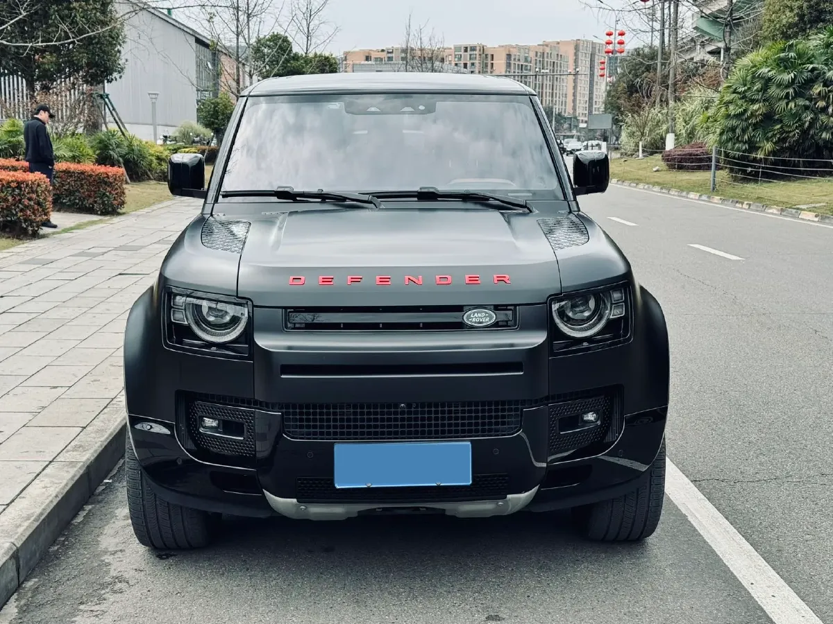 2024 Land Rover Defender 5.0T 525HP V8 8AT,autocango,china used car exporter,china ev exporter,chinese used car exporter,chinese used ev exporter