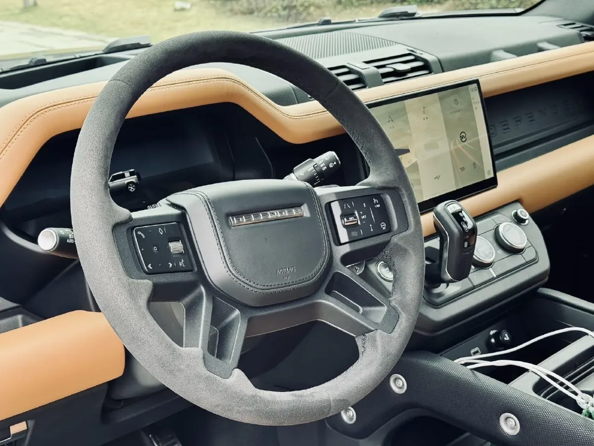 2024 Land Rover Defender 5.0T 525HP V8 8AT,autocango,china used car exporter,china ev exporter,chinese used car exporter,chinese used ev exporter