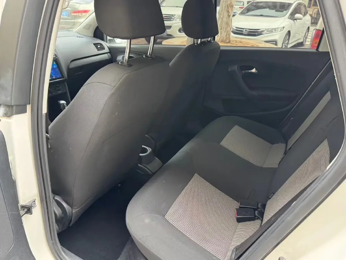 2016 Volkswagen Polo 1.4L 90HP L4 6AT,autocango,china used car exporter,china ev exporter,chinese used car exporter,chinese used ev exporter