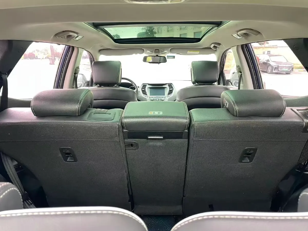 2017 Hyundai Santafe 2.0T 245HP L4 6AT,autocango,china used car exporter,china ev exporter,chinese used car exporter,chinese used ev exporter