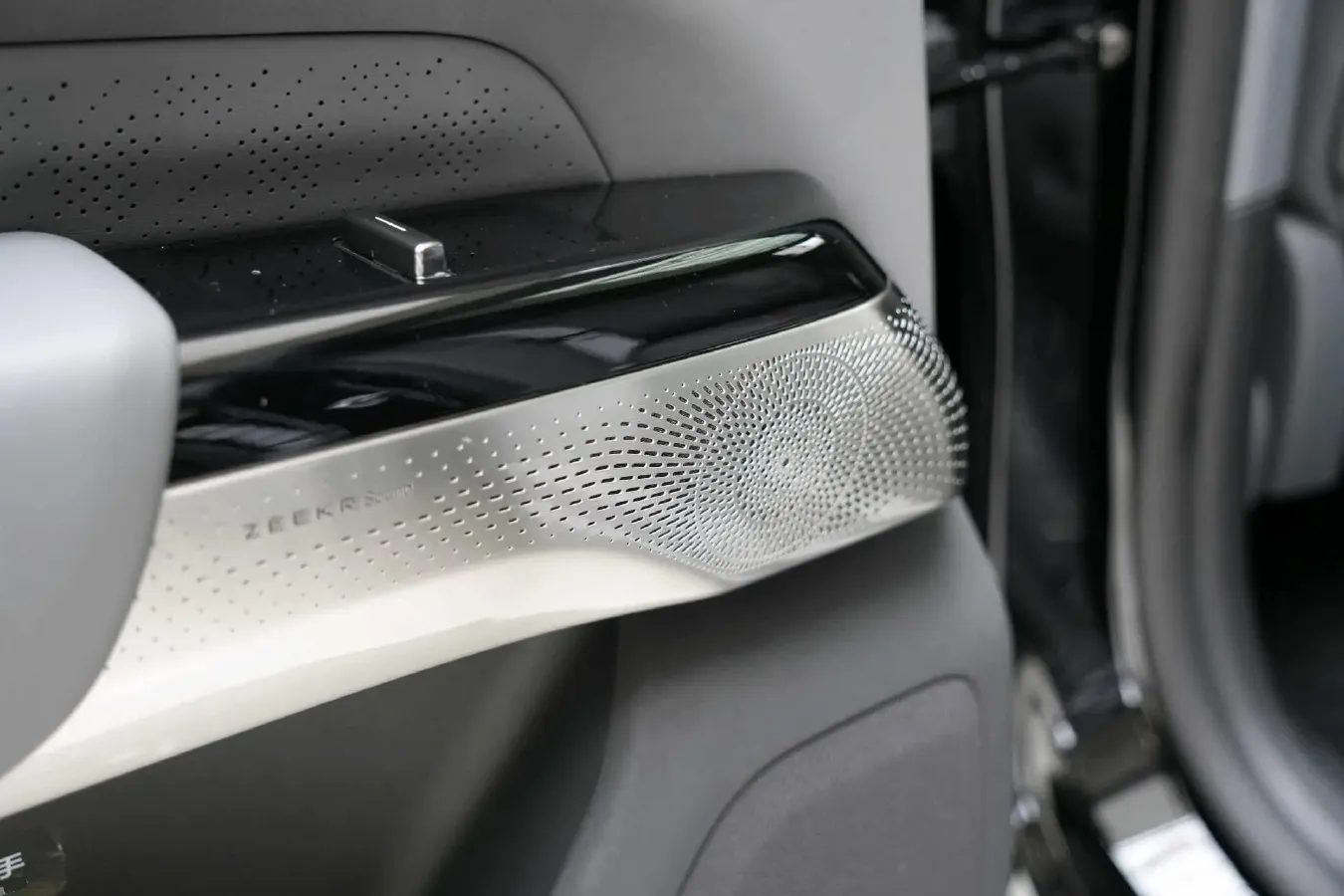 2025 Zeekr 7X BEV 100KWH,autocango,china used car exporter,china ev exporter,chinese used car exporter,chinese used ev exporter