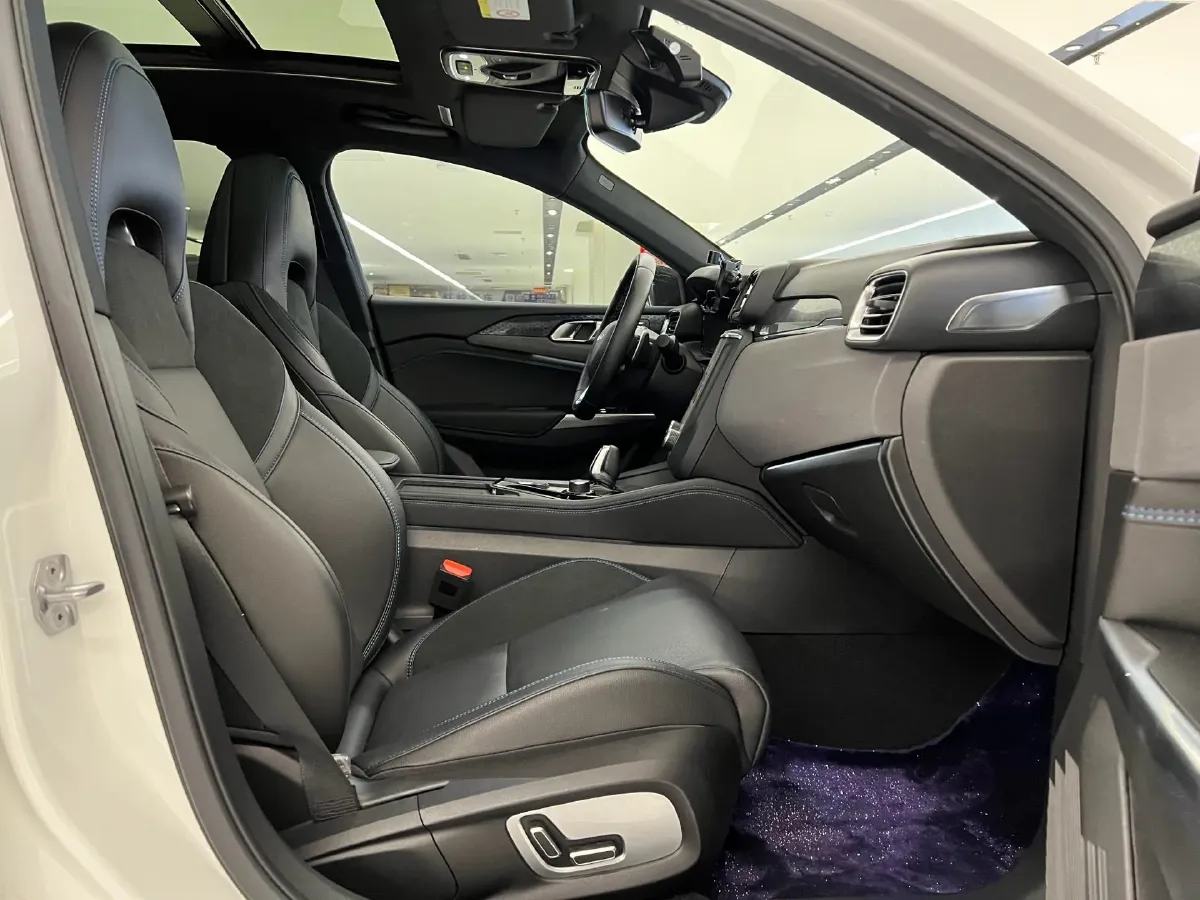 2021 LYNK&CO 03 New Energy 1.5T 180HP L3 7DCT PHEV 9.4KWH,autocango,china used car exporter,china ev exporter,chinese used car exporter,chinese used ev exporter