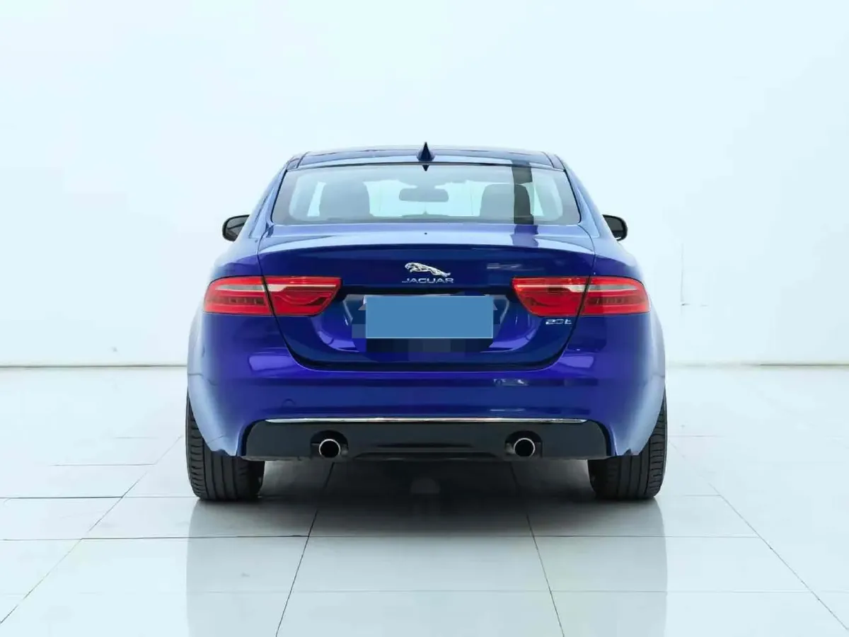 2019 Jeep Cherokee 2.0T 265HP L4 9AT,autocango,china used car exporter,china ev exporter,chinese used car exporter,chinese used ev exporter