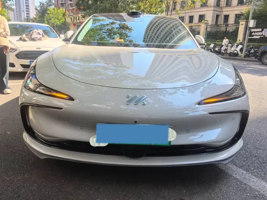 2024 IM L6 BEV 75KWH,autocango,china used car exporter,china ev exporter,chinese used car exporter,chinese used ev exporter