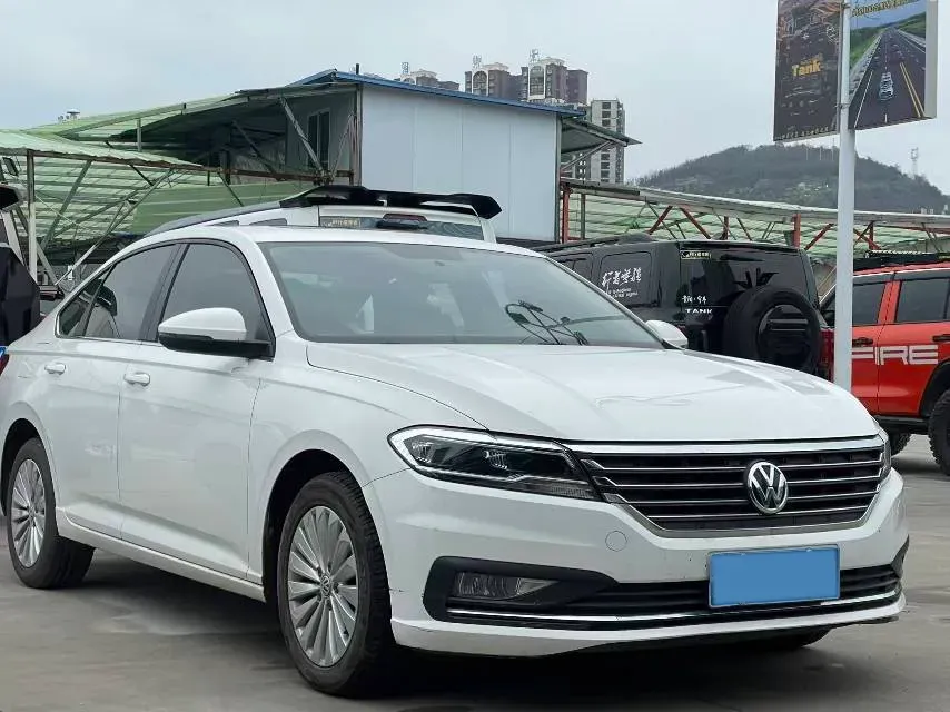 2018 Skoda Karoq 1.4T 150HP L4 7DCT,autocango,china used car exporter,china ev exporter,chinese used car exporter,chinese used ev exporter