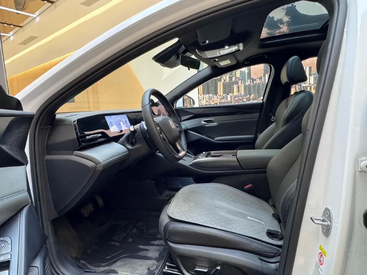 2025 BYD QinL BEV,autocango,china used car exporter,china ev exporter,chinese used car exporter,chinese used ev exporter