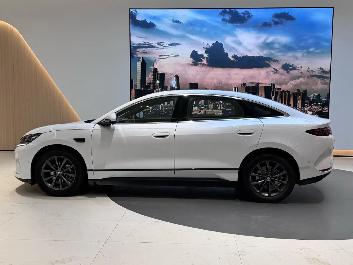 2025 BYD QinL BEV,autocango,china used car exporter,china ev exporter,chinese used car exporter,chinese used ev exporter