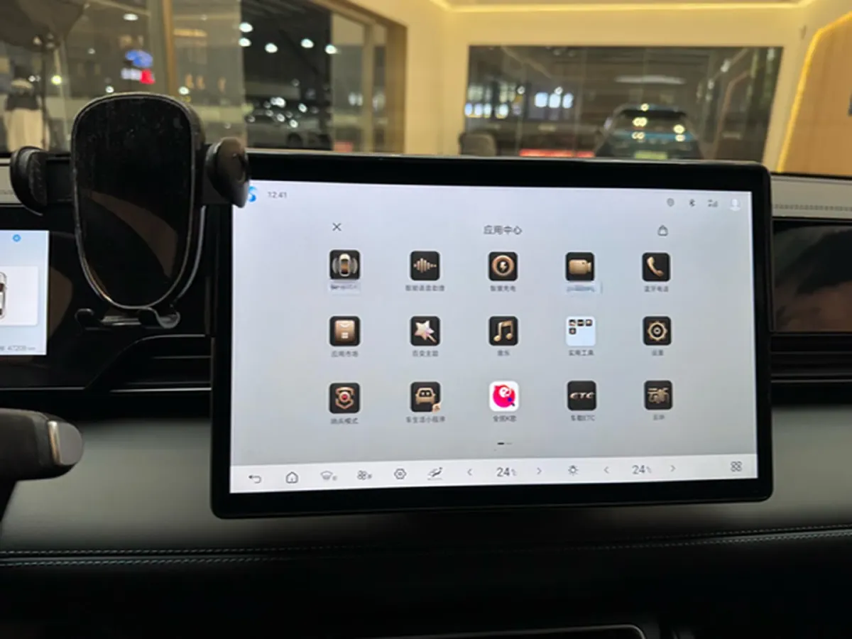 2025 BYD QinL BEV,autocango,china used car exporter,china ev exporter,chinese used car exporter,chinese used ev exporter