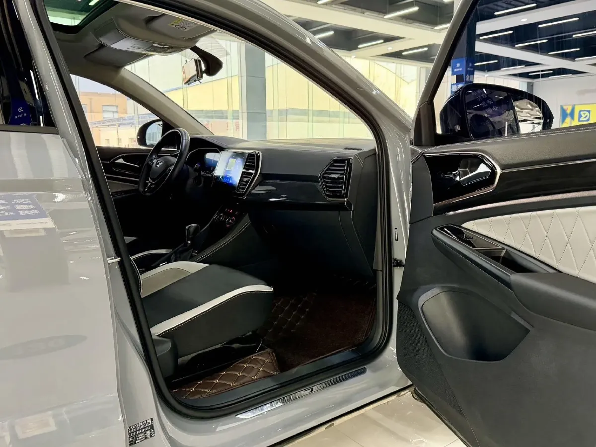 2022 Jetta VS7 1.4T 150HP L4 6AT,autocango,china used car exporter,china ev exporter,chinese used car exporter,chinese used ev exporter