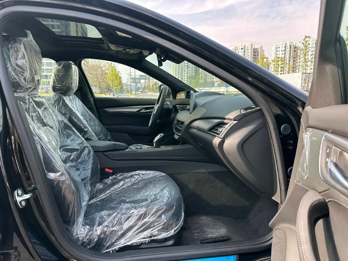 2024 Cadillac CT5 2.0T 237HP L4 10AT,autocango,china used car exporter,china ev exporter,chinese used car exporter,chinese used ev exporter