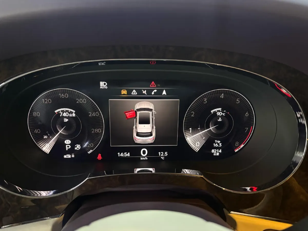 2024 Bentley Bentayga 4.0T 550HP V8 8AT,autocango,china used car exporter,china ev exporter,chinese used car exporter,chinese used ev exporter