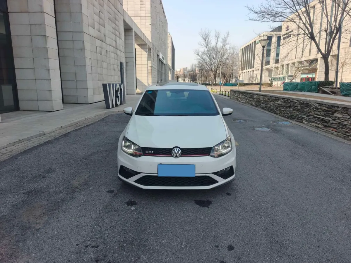 2016 Volkswagen Polo 1.4T 150HP L4 7DCT,autocango,china used car exporter,china ev exporter,chinese used car exporter,chinese used ev exporter