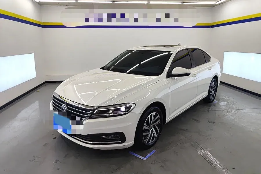 2022 Volkswagen T-Roc 1.4T 150HP L4 7DCT,autocango,china used car exporter,china ev exporter,chinese used car exporter,chinese used ev exporter