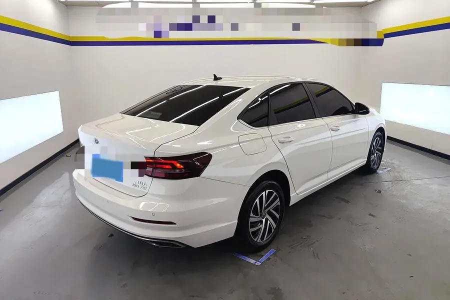 2022 Volkswagen T-Roc 1.4T 150HP L4 7DCT,autocango,china used car exporter,china ev exporter,chinese used car exporter,chinese used ev exporter