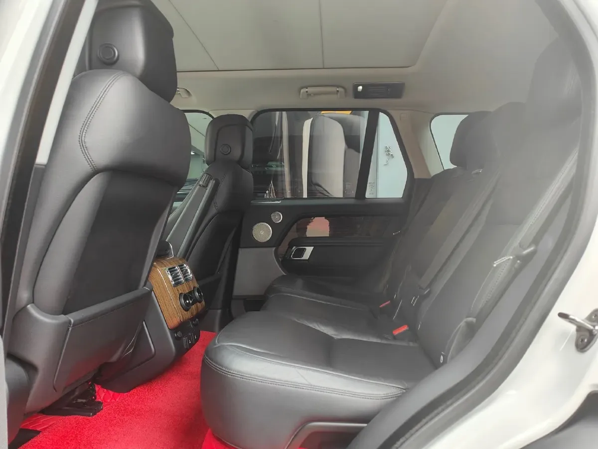 2018 Land Rover Range Rover Evoque 2.0T 241HP L4 9AT,autocango,china used car exporter,china ev exporter,chinese used car exporter,chinese used ev exporter