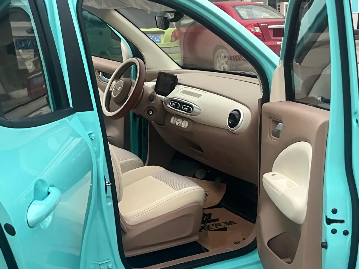 2025 WuLing HongGuang MINI EV BEV 16.2KWH,autocango,china used car exporter,china ev exporter,chinese used car exporter,chinese used ev exporter