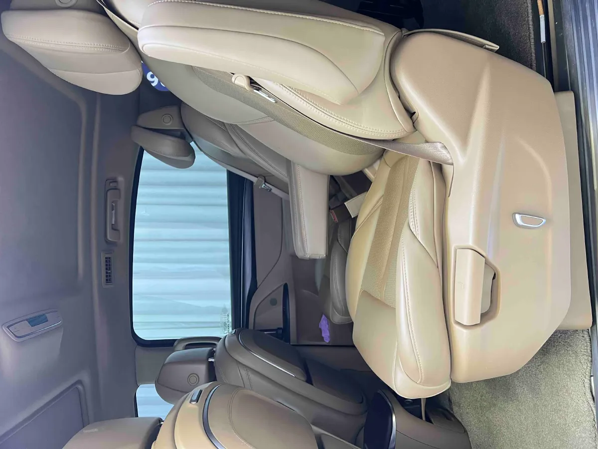 2021 Buick GL8 2.0T 237HP L4 9AT,autocango,china used car exporter,china ev exporter,chinese used car exporter,chinese used ev exporter