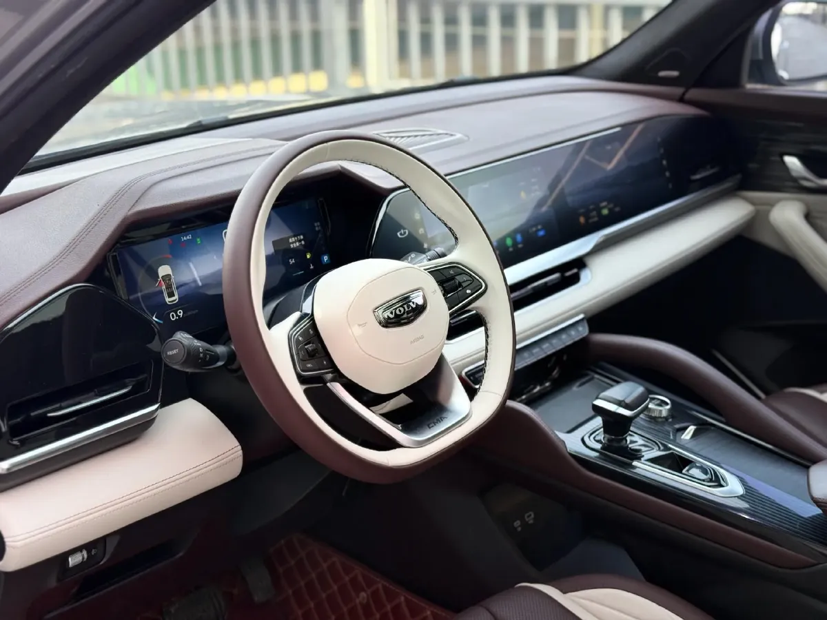 2021 Geely Monjaro 2.0T 218HP L4 7DCT,autocango,china used car exporter,china ev exporter,chinese used car exporter,chinese used ev exporter