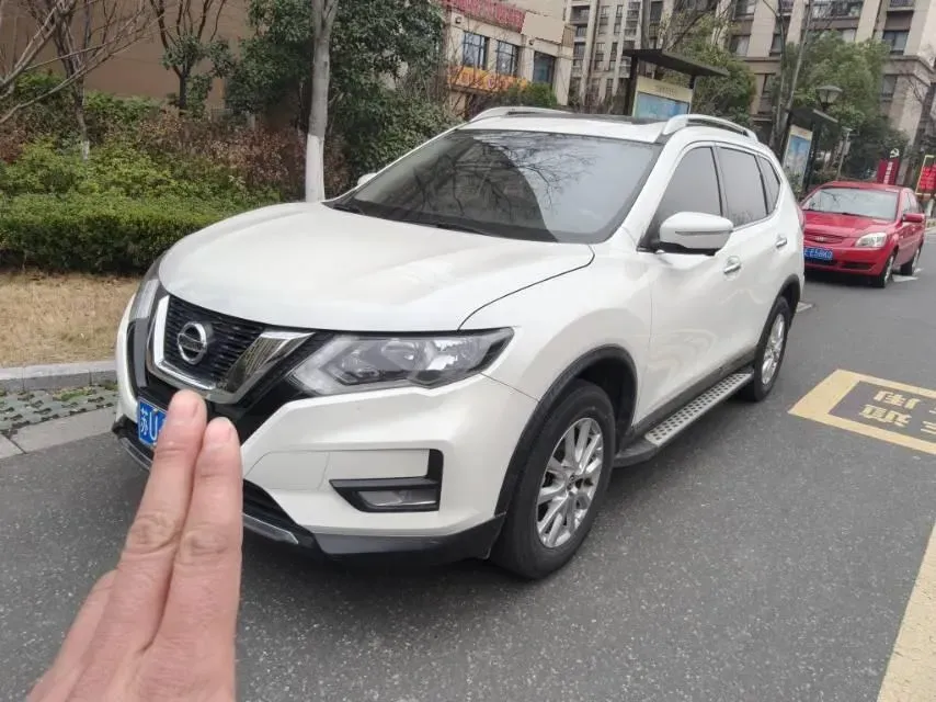 2019 Nissan X-Trail 2.0L 154HP L4 CVT,autocango,china used car exporter,china ev exporter,chinese used car exporter,chinese used ev exporter