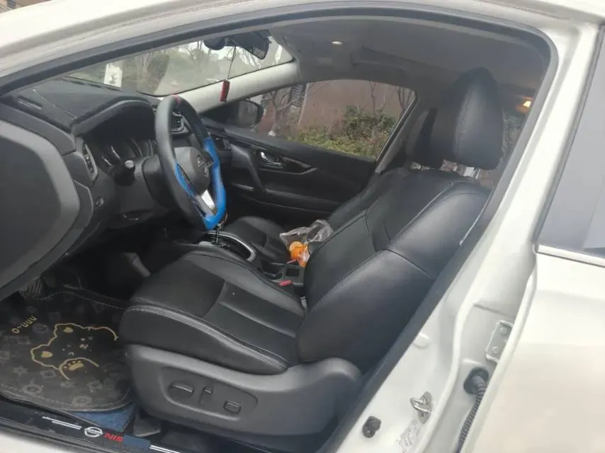 2019 Nissan X-Trail 2.0L 154HP L4 CVT,autocango,china used car exporter,china ev exporter,chinese used car exporter,chinese used ev exporter