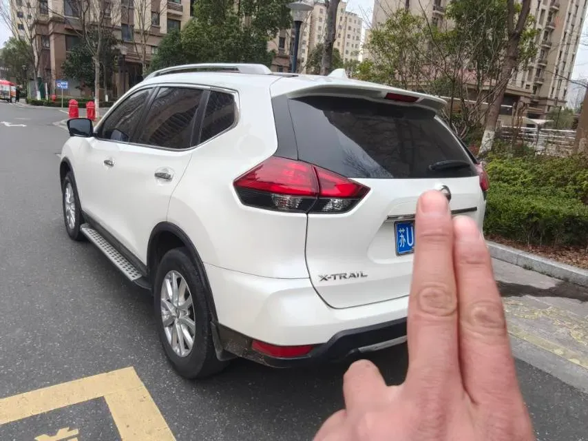 2019 Nissan X-Trail 2.0L 154HP L4 CVT,autocango,china used car exporter,china ev exporter,chinese used car exporter,chinese used ev exporter