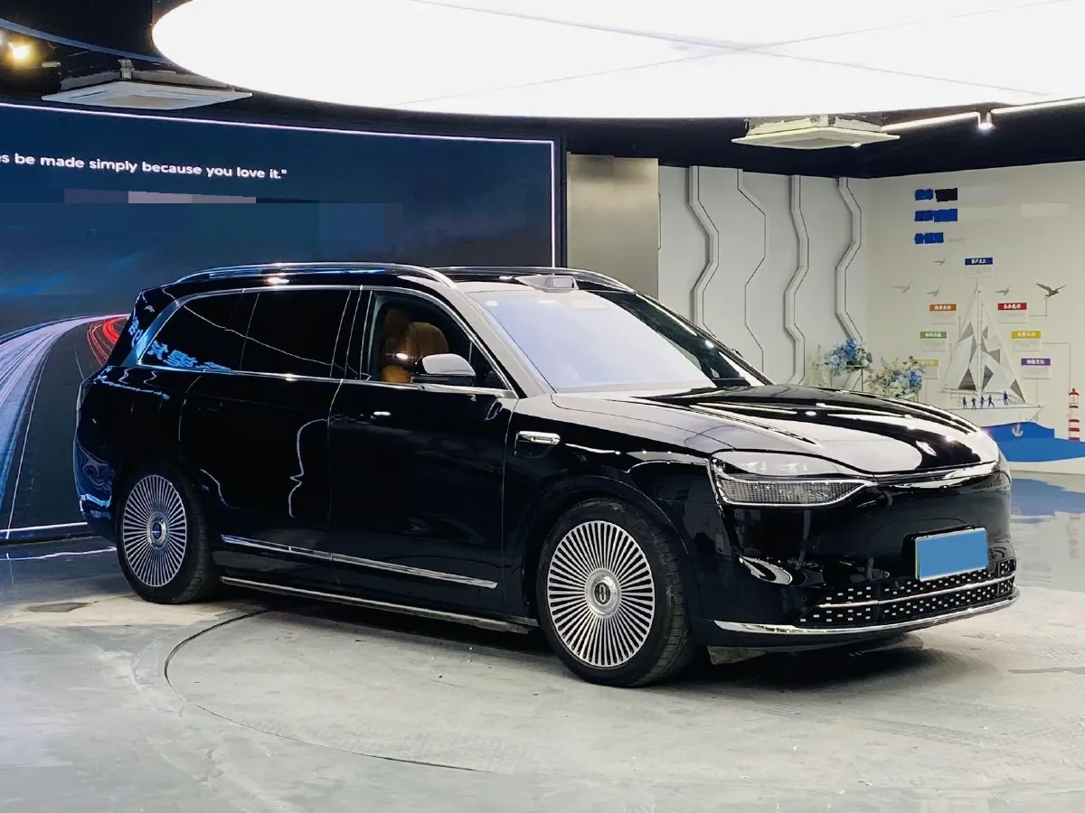 2025 AITO AITO M9 REEV 160HP REEV 52KWH,autocango,china used car exporter,china ev exporter,chinese used car exporter,chinese used ev exporter