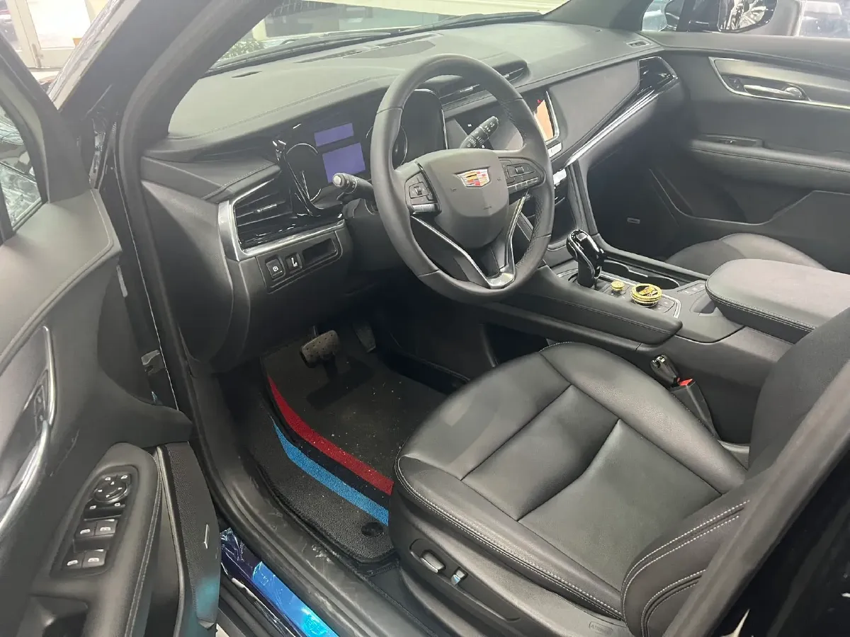 2022 Cadillac XT6 2.0T 237HP L4 9AT,autocango,china used car exporter,china ev exporter,chinese used car exporter,chinese used ev exporter