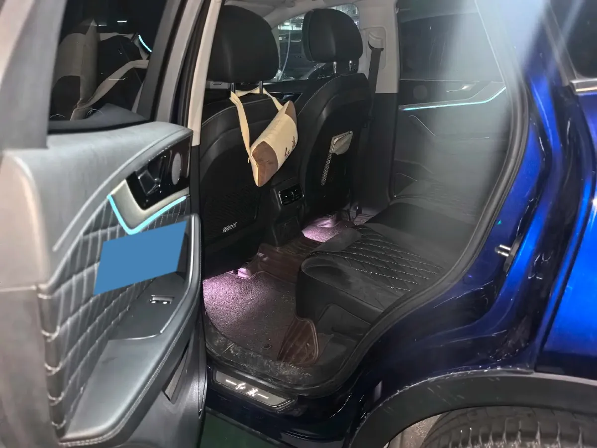 2019 HongQi HS5 2.0T 224HP L4 6AT,autocango,china used car exporter,china ev exporter,chinese used car exporter,chinese used ev exporter