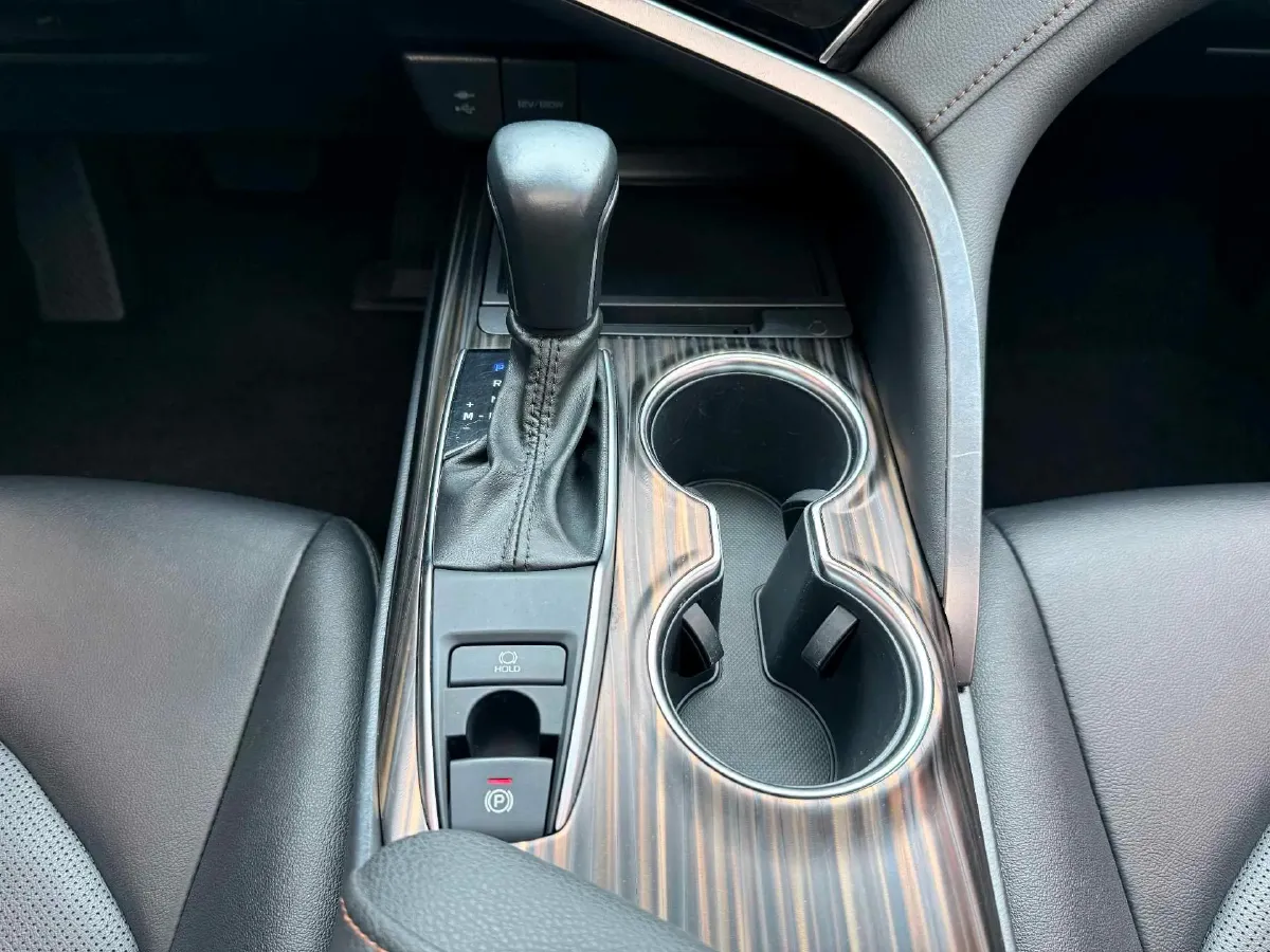 2019 Toyota Camry 2.0L 178HP L4 CVT,autocango,china used car exporter,china ev exporter,chinese used car exporter,chinese used ev exporter