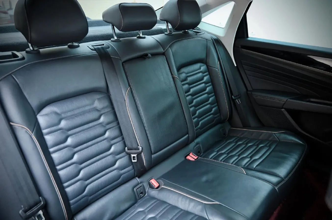 2019 Skoda Kodiak 2.0T 186HP L4 7DCT,autocango,china used car exporter,china ev exporter,chinese used car exporter,chinese used ev exporter