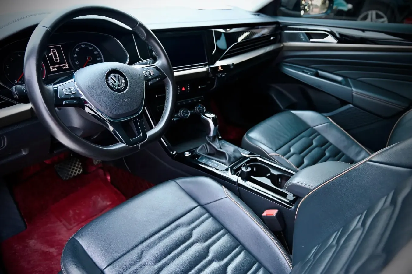 2019 Skoda Kodiak 2.0T 186HP L4 7DCT,autocango,china used car exporter,china ev exporter,chinese used car exporter,chinese used ev exporter