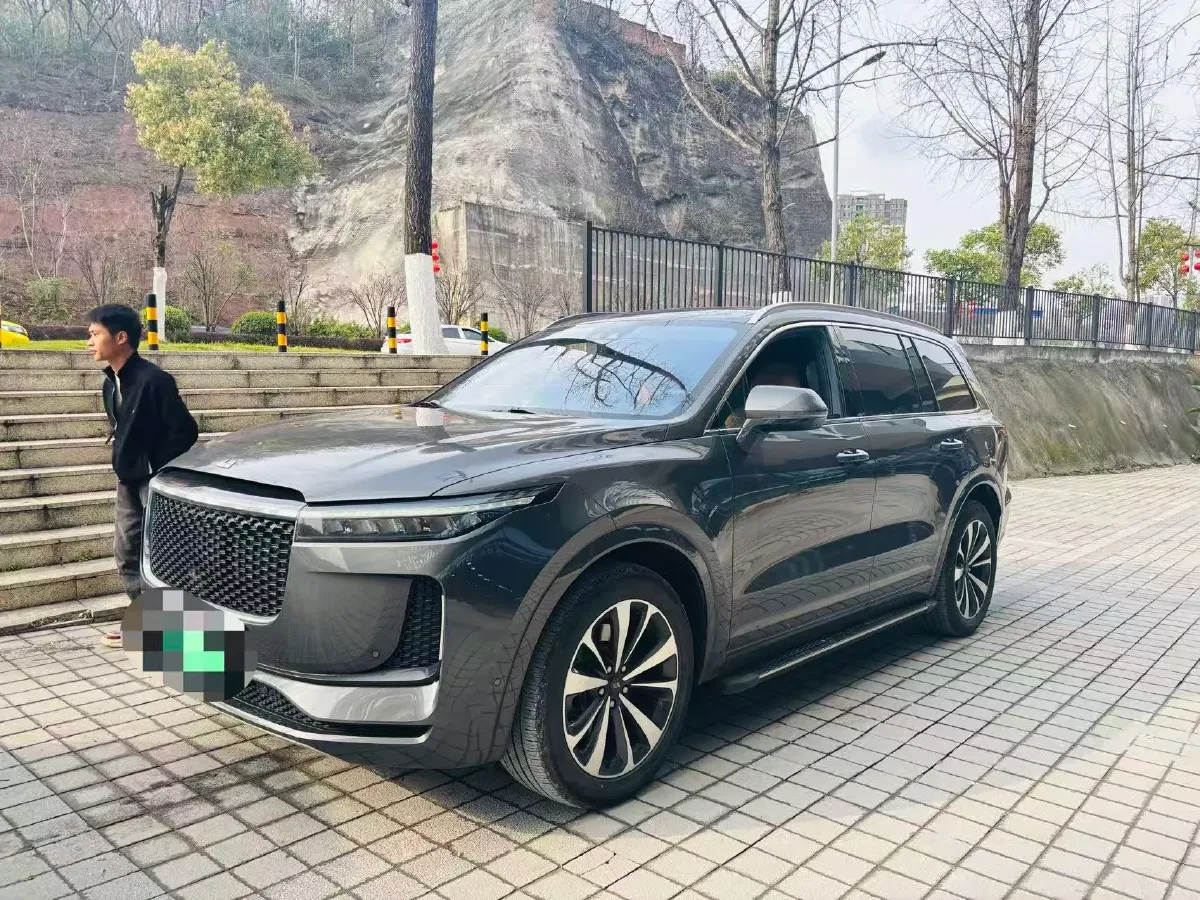 2020 Li ONE Range Extended 131HP REEV 40.5KWH,autocango,china used car exporter,china ev exporter,chinese used car exporter,chinese used ev exporter