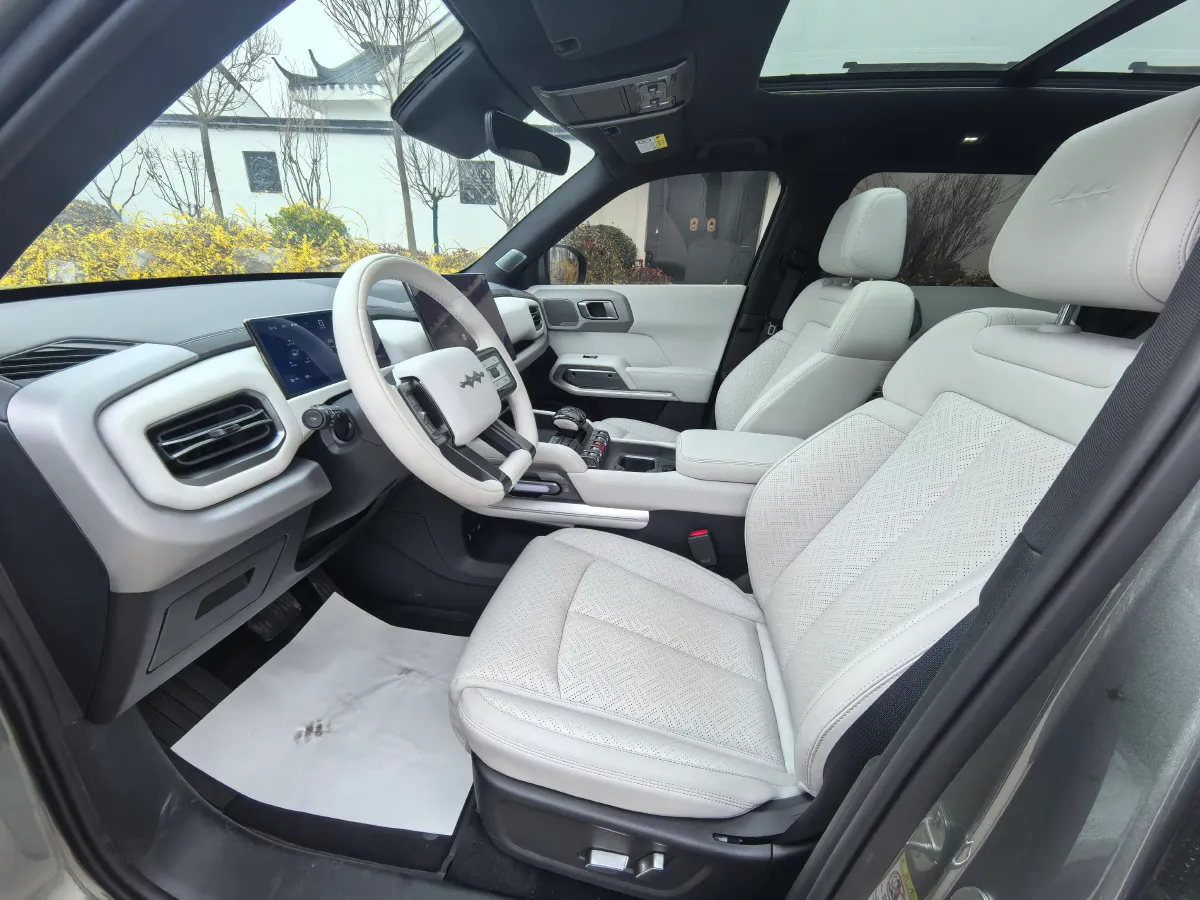 2025 FangChengBao Tai 3 BEV,autocango,china used car exporter,china ev exporter,chinese used car exporter,chinese used ev exporter