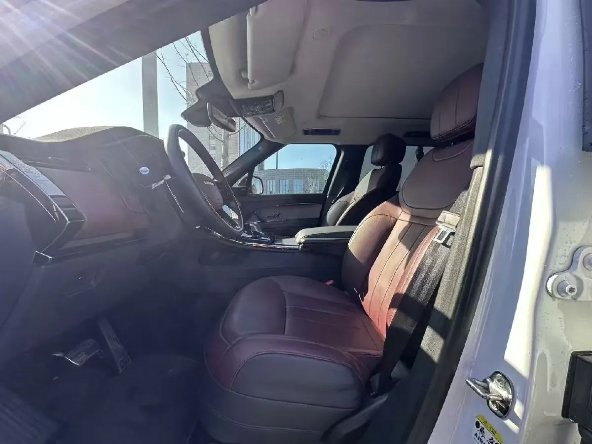 2024 Land Rover Range Rover Sport 3.0T 400HP L6 8AT,autocango,china used car exporter,china ev exporter,chinese used car exporter,chinese used ev exporter