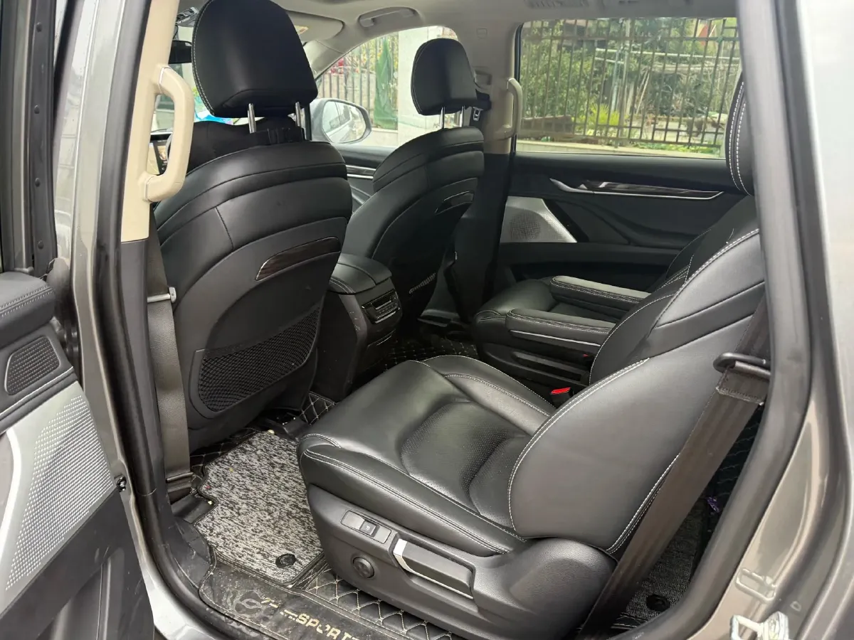 2017 MAXUS D90 2.0T 224HP L4 6AT,autocango,china used car exporter,china ev exporter,chinese used car exporter,chinese used ev exporter