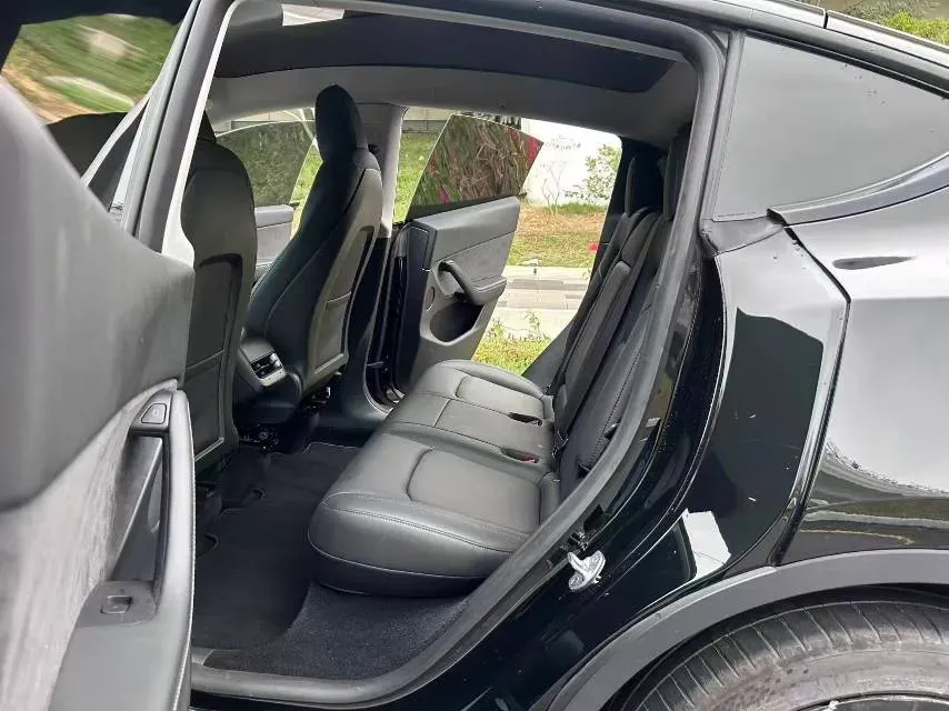 2021 Tesla Model Y BEV 60KWH,autocango,china used car exporter,china ev exporter,chinese used car exporter,chinese used ev exporter