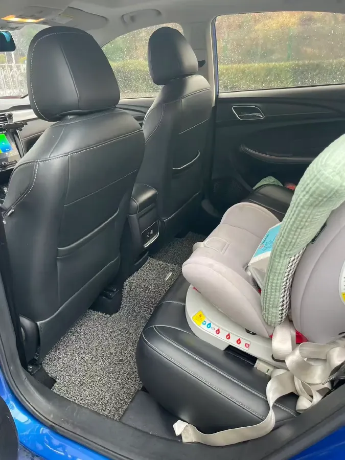 2019 Roewe i5 1.5L 120HP L4 CVT,autocango,china used car exporter,china ev exporter,chinese used car exporter,chinese used ev exporter