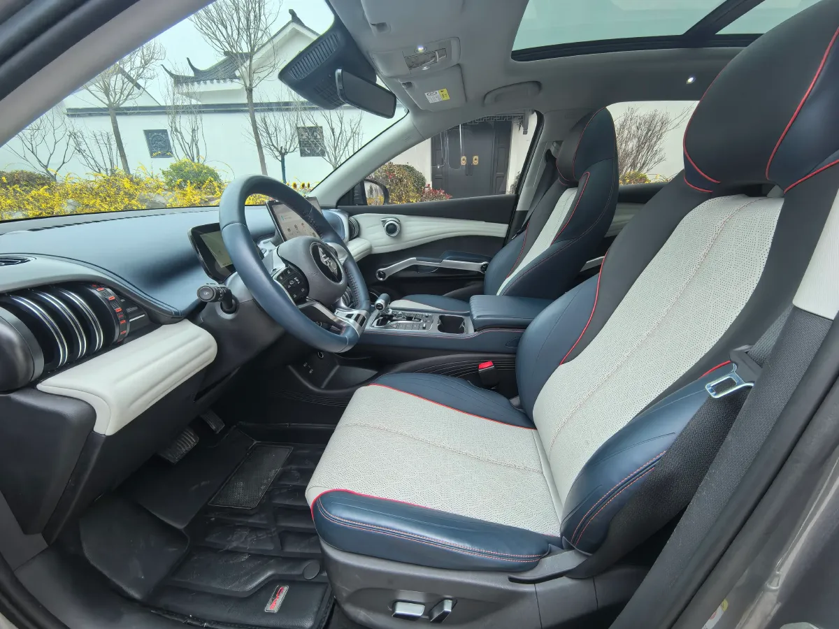 2022 Roewe RX5 MAX 1.5T 181HP L4 6AT,autocango,china used car exporter,china ev exporter,chinese used car exporter,chinese used ev exporter