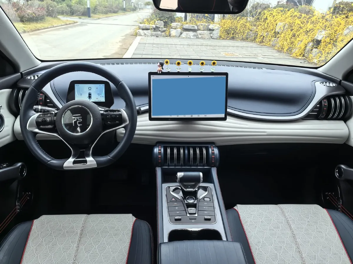 2022 Roewe RX5 MAX 1.5T 181HP L4 6AT,autocango,china used car exporter,china ev exporter,chinese used car exporter,chinese used ev exporter