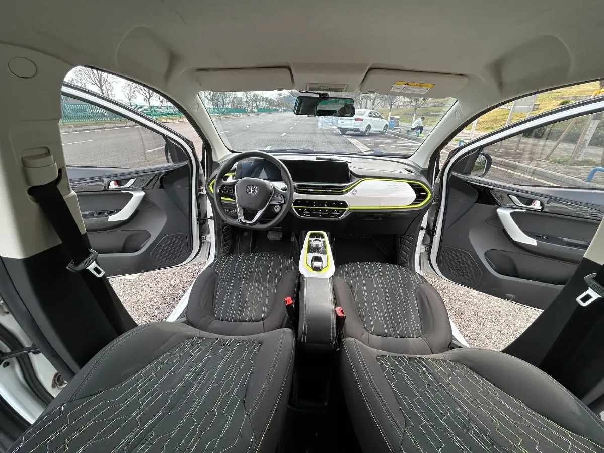 2021 ChangAn BenBen E-Star BEV 32.2KWH,autocango,china used car exporter,china ev exporter,chinese used car exporter,chinese used ev exporter