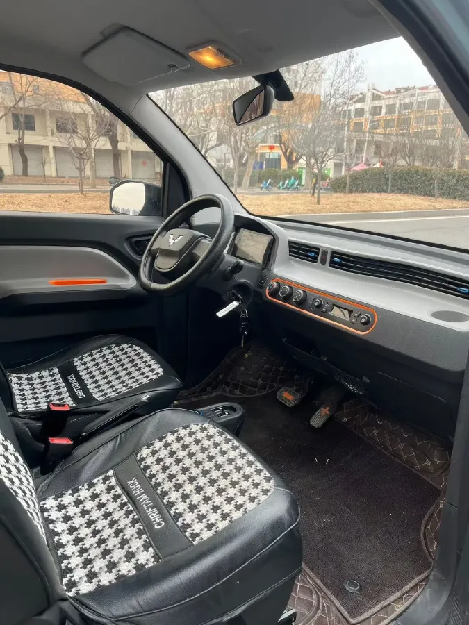 2020 WuLing HongGuang MINI EV BEV 9.3KWH,autocango,china used car exporter,china ev exporter,chinese used car exporter,chinese used ev exporter