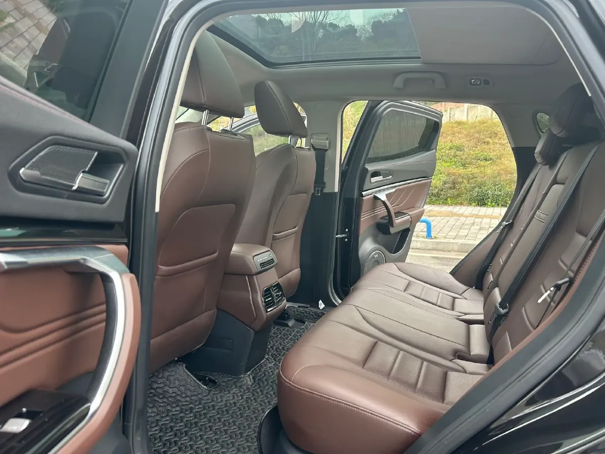 2017 WEY VV5 2.0T 197HP L4 7DCT,autocango,china used car exporter,china ev exporter,chinese used car exporter,chinese used ev exporter