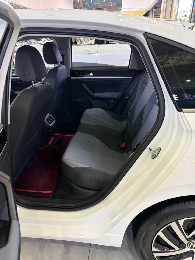 2024 Volkswagen Lavida 1.5L 110HP L4 6AT,autocango,china used car exporter,china ev exporter,chinese used car exporter,chinese used ev exporter