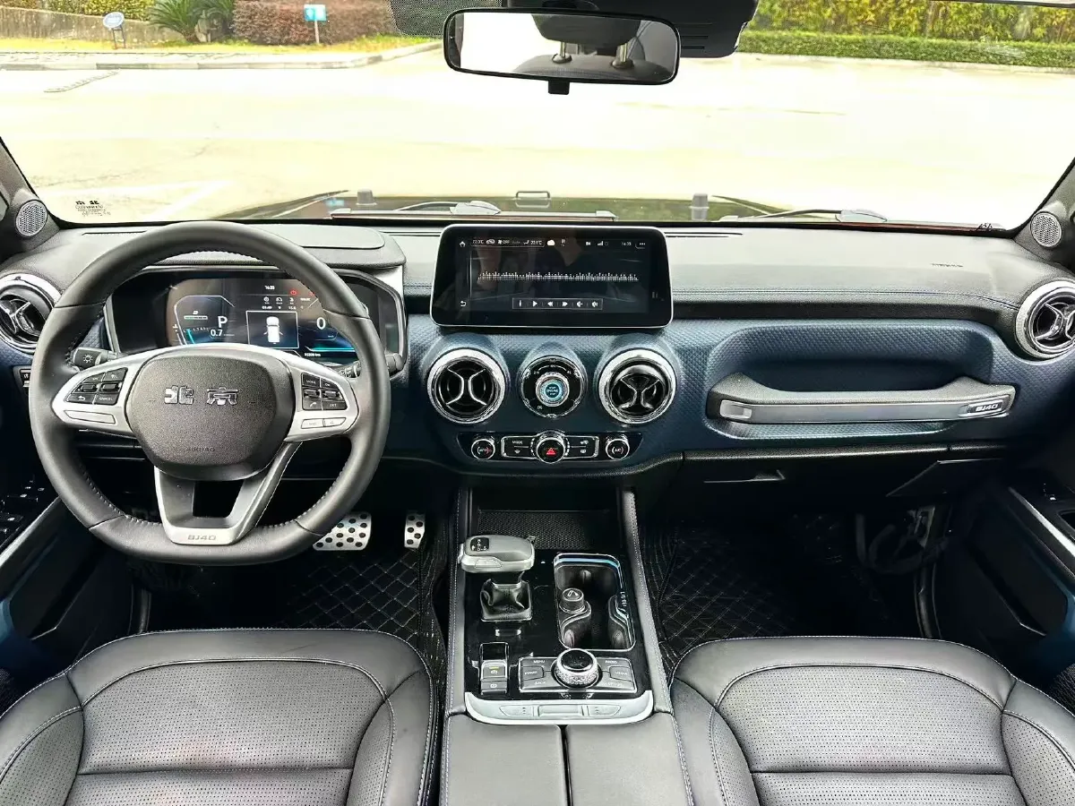 2021 Beijing BJ40 2.0T 163HP L4 8AT,autocango,china used car exporter,china ev exporter,chinese used car exporter,chinese used ev exporter