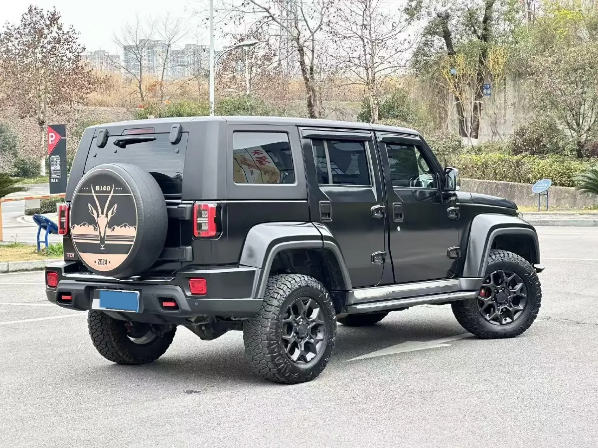 2021 Beijing BJ40 2.0T 163HP L4 8AT,autocango,china used car exporter,china ev exporter,chinese used car exporter,chinese used ev exporter