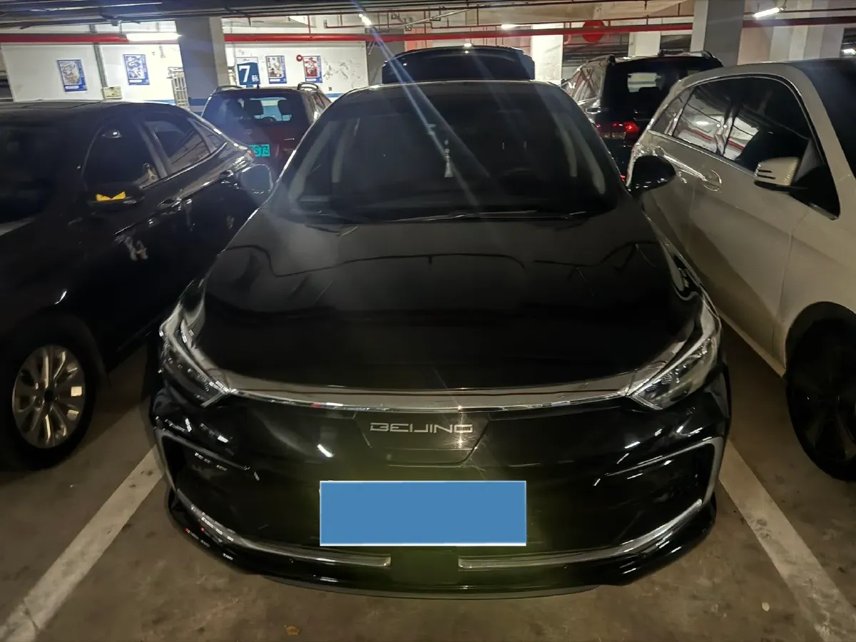 2019 BeiJing Auto EU7 BEV 60.225KWH,autocango,china used car exporter,china ev exporter,chinese used car exporter,chinese used ev exporter